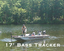 17' Bass Tracker